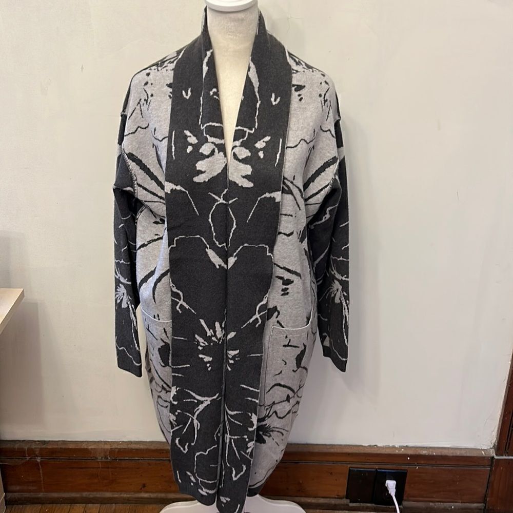 Liverpool light dark gray long open patterned cardigan Size L NWOT